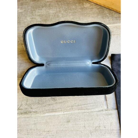 GUCCI Sunglass Eyeglass Case Black Velvet Clamshell Eyewear w/ Silk Pouch NEW - Picture 4 of 7